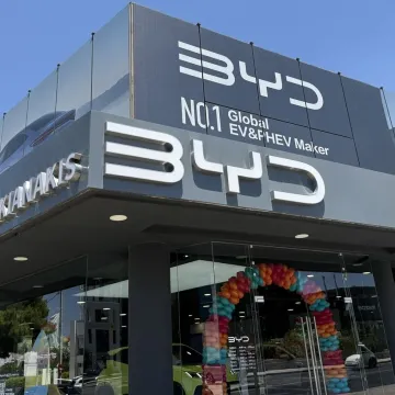 Κοντά στην κυκλοφορία η μπαταρία στερεάς κατάστασης της BYD, με το πρώτο αυτοκίνητο το 2027